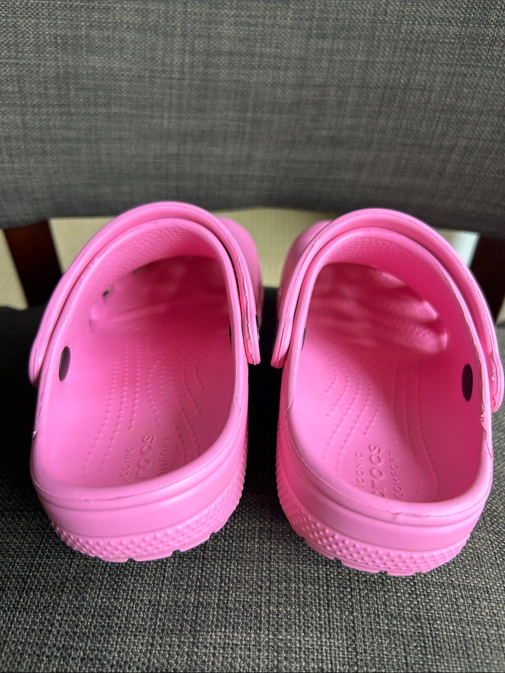 CROCS Kids Classic Clogs in Taffy Pink 11 Toddler (C11) - Picture 4 of 5